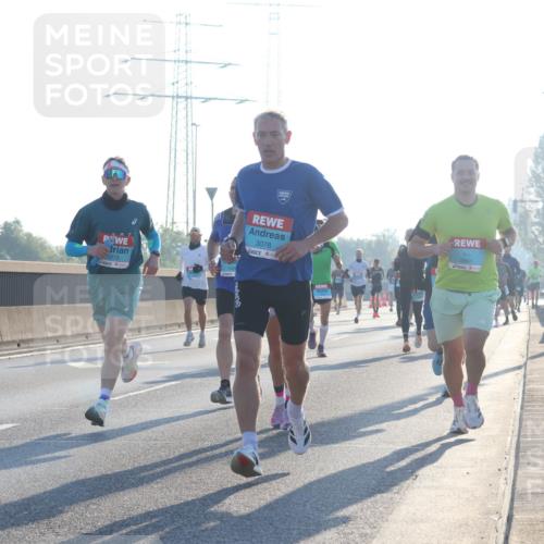 03.10.2025 - Köhlbrandbrückenlauf Luisa Fischer http://msf.ph/oto/8988953 03.10.2025 10:12:09 Position 3 1275, 3078, 3841, 1 meine-sportfotos.de