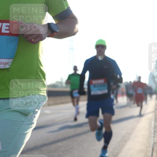 03.10.2025 - Köhlbrandbrückenlauf Luisa Fischer http://msf.ph/oto/8989002 03.10.2025 10:12:12 Position 3 3841 meine-sportfotos.de