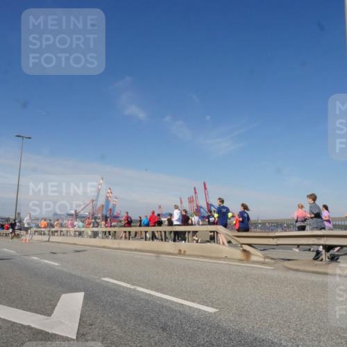 03.10.2025 - Köhlbrandbrückenlauf Matties Gatica Varas http://msf.ph/oto/8989009 03.10.2025 12:35:51 Position 2 118 meine-sportfotos.de