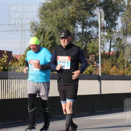 03.10.2025 - Köhlbrandbrückenlauf Luisa Fischer http://msf.ph/oto/8989014 03.10.2025 11:26:12 Position 3 26, 2664, 2236 meine-sportfotos.de