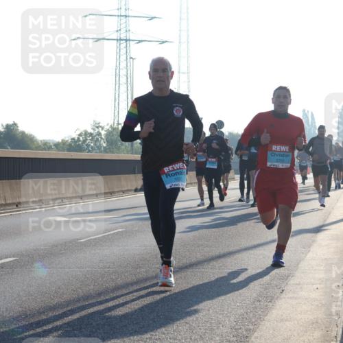 03.10.2025 - Köhlbrandbrückenlauf Luisa Fischer http://msf.ph/oto/8989038 03.10.2025 10:12:14 Position 3 270, 1020, 3705, 1 meine-sportfotos.de