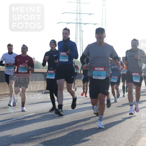 03.10.2025 - Köhlbrandbrückenlauf Luisa Fischer http://msf.ph/oto/8989100 03.10.2025 10:12:18 Position 3 1016, 2792, 3136, 3785, 2831, 1037 meine-sportfotos.de
