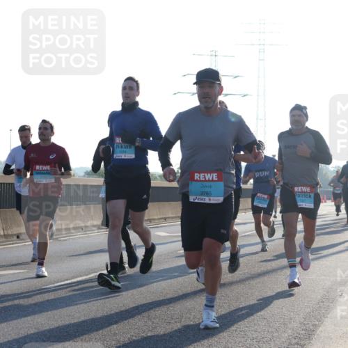 03.10.2025 - Köhlbrandbrückenlauf Luisa Fischer http://msf.ph/oto/8989110 03.10.2025 10:12:18 Position 3 2792, 1016, 3785, 1037 meine-sportfotos.de