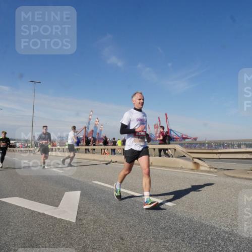 03.10.2025 - Köhlbrandbrückenlauf Matties Gatica Varas http://msf.ph/oto/8989158 03.10.2025 12:36:15 Position 2 4084, 118 meine-sportfotos.de