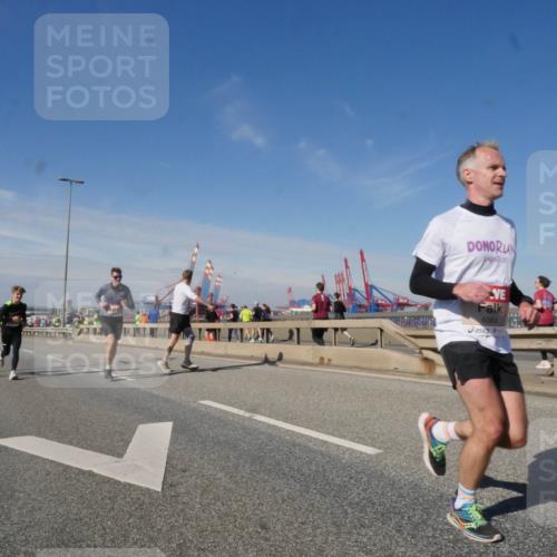 03.10.2025 - Köhlbrandbrückenlauf Matties Gatica Varas http://msf.ph/oto/8989162 03.10.2025 12:36:16 Position 2 4084 meine-sportfotos.de