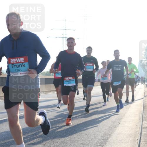 03.10.2025 - Köhlbrandbrückenlauf Luisa Fischer http://msf.ph/oto/8989199 03.10.2025 10:12:24 Position 3 1265, 3628, 3763, 2024, 1 meine-sportfotos.de