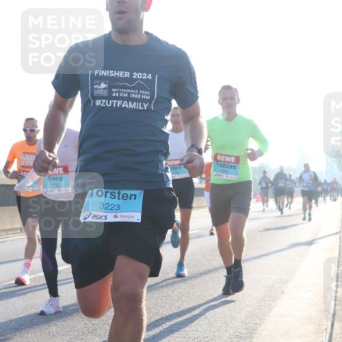 03.10.2025 - Köhlbrandbrückenlauf Luisa Fischer http://msf.ph/oto/8989238 03.10.2025 10:12:26 Position 3 2024, 44, 1860, 1251, 3223, 1462, 1 meine-sportfotos.de