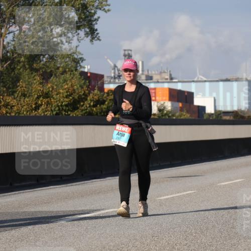 03.10.2025 - Köhlbrandbrückenlauf Luisa Fischer http://msf.ph/oto/8989256 03.10.2025 11:27:20 Position 3 2367 meine-sportfotos.de