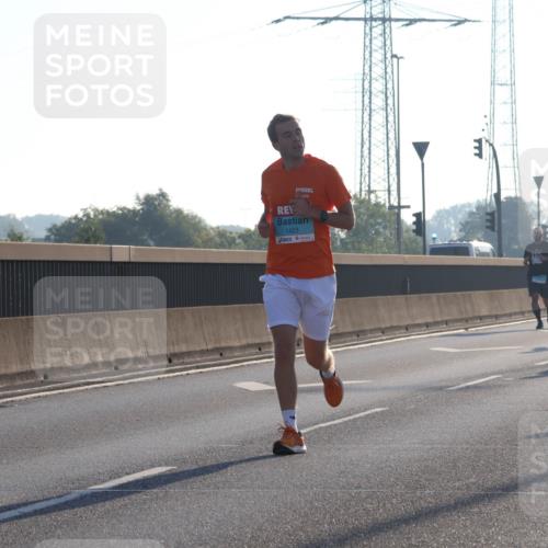 03.10.2025 - Köhlbrandbrückenlauf Luisa Fischer http://msf.ph/oto/8989263 03.10.2025 10:12:29 Position 3 1423 meine-sportfotos.de