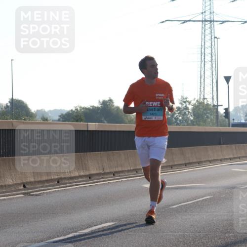03.10.2025 - Köhlbrandbrückenlauf Luisa Fischer http://msf.ph/oto/8989271 03.10.2025 10:12:29 Position 3 1423 meine-sportfotos.de
