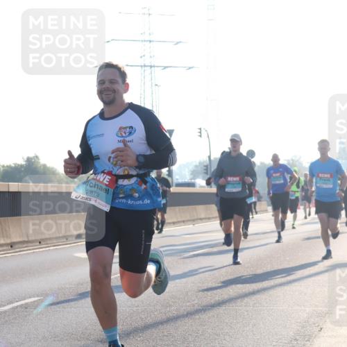 03.10.2025 - Köhlbrandbrückenlauf Luisa Fischer http://msf.ph/oto/8989316 03.10.2025 10:12:33 Position 3 2879 meine-sportfotos.de