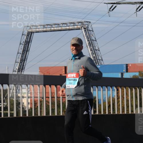 03.10.2025 - Köhlbrandbrückenlauf Luisa Fischer http://msf.ph/oto/8989317 03.10.2025 11:28:04 Position 3 2692 meine-sportfotos.de