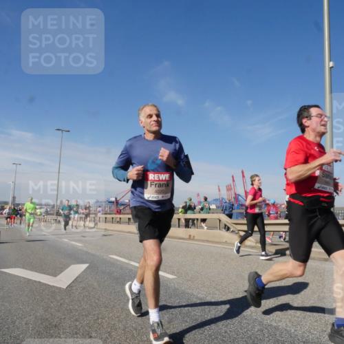03.10.2025 - Köhlbrandbrückenlauf Matties Gatica Varas http://msf.ph/oto/8989322 03.10.2025 12:36:50 Position 2 4020 meine-sportfotos.de