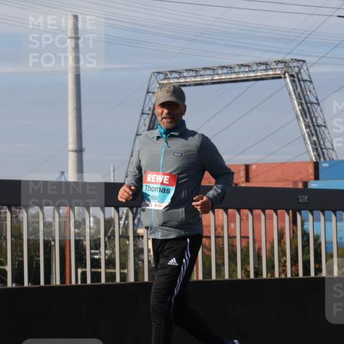 03.10.2025 - Köhlbrandbrückenlauf Luisa Fischer http://msf.ph/oto/8989323 03.10.2025 11:28:05 Position 3 2692, 780 meine-sportfotos.de