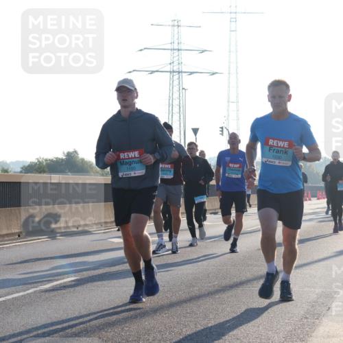 03.10.2025 - Köhlbrandbrückenlauf Luisa Fischer http://msf.ph/oto/8989361 03.10.2025 10:12:35 Position 3 1150, 3079, 1030 meine-sportfotos.de