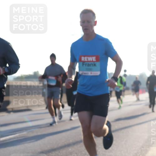 03.10.2025 - Köhlbrandbrückenlauf Luisa Fischer http://msf.ph/oto/8989377 03.10.2025 10:12:36 Position 3 1150, 1000 meine-sportfotos.de