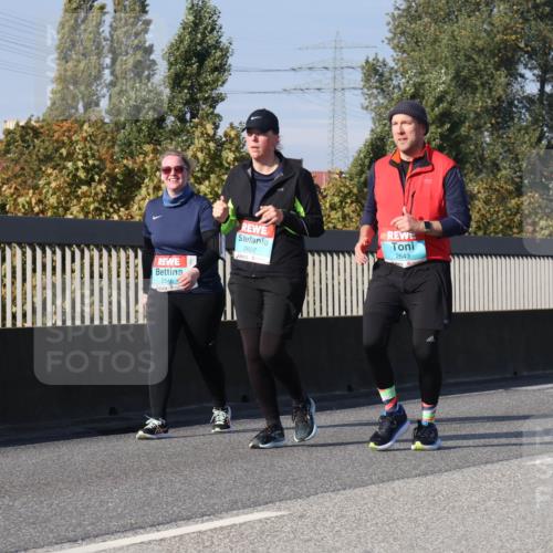 03.10.2025 - Köhlbrandbrückenlauf Luisa Fischer http://msf.ph/oto/8989381 03.10.2025 11:28:59 Position 3 2546, 2607, 2643 meine-sportfotos.de