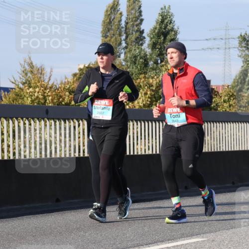 03.10.2025 - Köhlbrandbrückenlauf Luisa Fischer http://msf.ph/oto/8989397 03.10.2025 11:29:00 Position 3 2607, 2643 meine-sportfotos.de