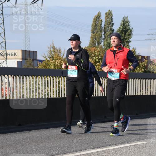 03.10.2025 - Köhlbrandbrückenlauf Luisa Fischer http://msf.ph/oto/8989404 03.10.2025 11:29:01 Position 3 2607, 2643 meine-sportfotos.de