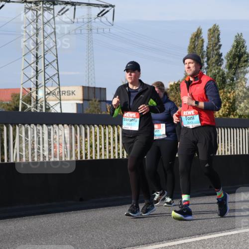 03.10.2025 - Köhlbrandbrückenlauf Luisa Fischer http://msf.ph/oto/8989410 03.10.2025 11:29:01 Position 3 2607, 2643 meine-sportfotos.de