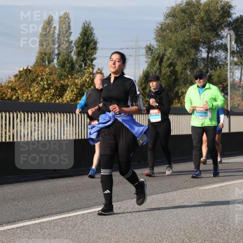 03.10.2025 - Köhlbrandbrückenlauf Luisa Fischer http://msf.ph/oto/8989496 03.10.2025 11:30:17 Position 3 3774 meine-sportfotos.de
