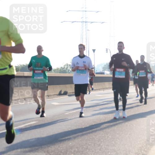 03.10.2025 - Köhlbrandbrückenlauf Luisa Fischer http://msf.ph/oto/8989524 03.10.2025 10:12:45 Position 3  meine-sportfotos.de
