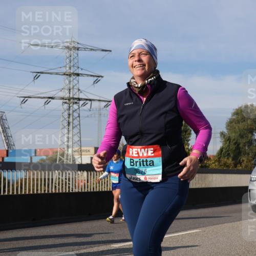 03.10.2025 - Köhlbrandbrückenlauf Luisa Fischer http://msf.ph/oto/8989588 03.10.2025 11:30:23 Position 3 3575, 3195 meine-sportfotos.de