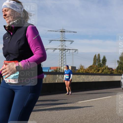 03.10.2025 - Köhlbrandbrückenlauf Luisa Fischer http://msf.ph/oto/8989597 03.10.2025 11:30:23 Position 3 3195 meine-sportfotos.de