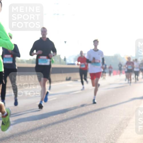 03.10.2025 - Köhlbrandbrückenlauf Luisa Fischer http://msf.ph/oto/8989601 03.10.2025 10:12:50 Position 3 2709 meine-sportfotos.de