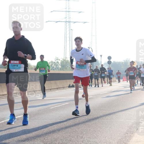 03.10.2025 - Köhlbrandbrückenlauf Luisa Fischer http://msf.ph/oto/8989618 03.10.2025 10:12:51 Position 3 1103, 1067, 2728 meine-sportfotos.de