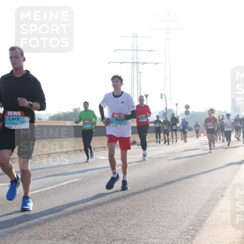 03.10.2025 - Köhlbrandbrückenlauf Luisa Fischer http://msf.ph/oto/8989629 03.10.2025 10:12:52 Position 3 1067, 2728, 1 meine-sportfotos.de