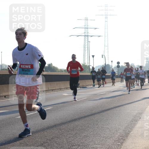 03.10.2025 - Köhlbrandbrückenlauf Luisa Fischer http://msf.ph/oto/8989645 03.10.2025 10:12:53 Position 3 2728, 1 meine-sportfotos.de