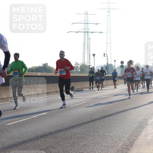 03.10.2025 - Köhlbrandbrückenlauf Luisa Fischer http://msf.ph/oto/8989649 03.10.2025 10:12:53 Position 3 2728, 1 meine-sportfotos.de