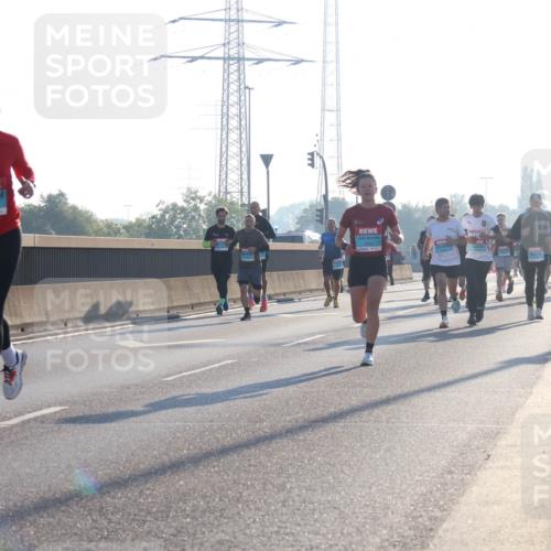03.10.2025 - Köhlbrandbrückenlauf Luisa Fischer http://msf.ph/oto/8989657 03.10.2025 10:12:54 Position 3 1107, 1 meine-sportfotos.de