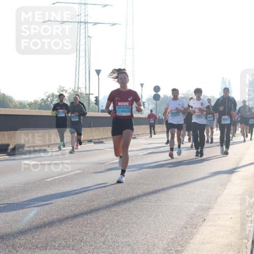 03.10.2025 - Köhlbrandbrückenlauf Luisa Fischer http://msf.ph/oto/8989662 03.10.2025 10:12:55 Position 3 3376, 1 meine-sportfotos.de