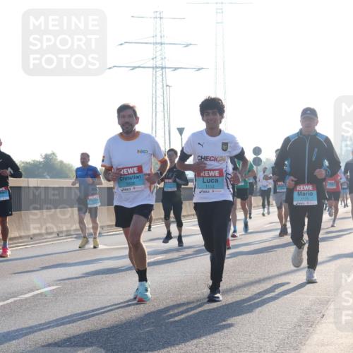 03.10.2025 - Köhlbrandbrückenlauf Luisa Fischer http://msf.ph/oto/8989694 03.10.2025 10:12:59 Position 3 1142, 3338, 24, 1112, 1175, 1 meine-sportfotos.de