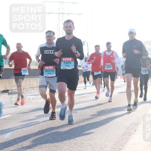 03.10.2025 - Köhlbrandbrückenlauf Luisa Fischer http://msf.ph/oto/8989728 03.10.2025 10:13:03 Position 3 2815, 1068, 2880 meine-sportfotos.de