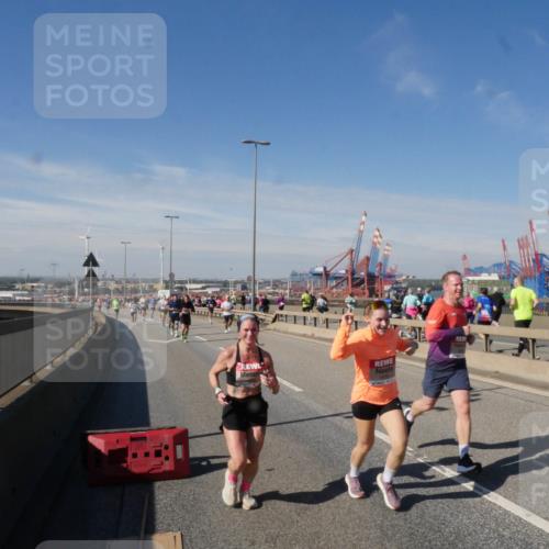 03.10.2025 - Köhlbrandbrückenlauf Matties Gatica Varas http://msf.ph/oto/8989755 03.10.2025 12:37:59 Position 2  meine-sportfotos.de