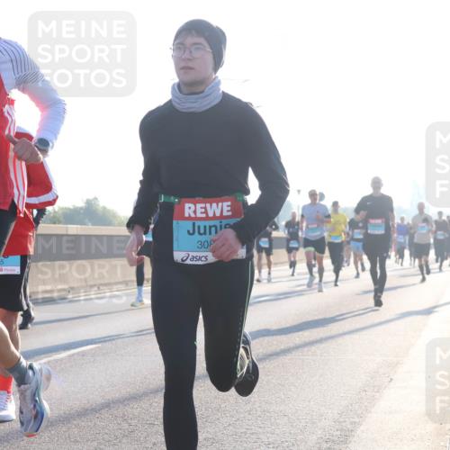 03.10.2025 - Köhlbrandbrückenlauf Luisa Fischer http://msf.ph/oto/8989760 03.10.2025 10:13:06 Position 3 3527, 5, 30, 1 meine-sportfotos.de