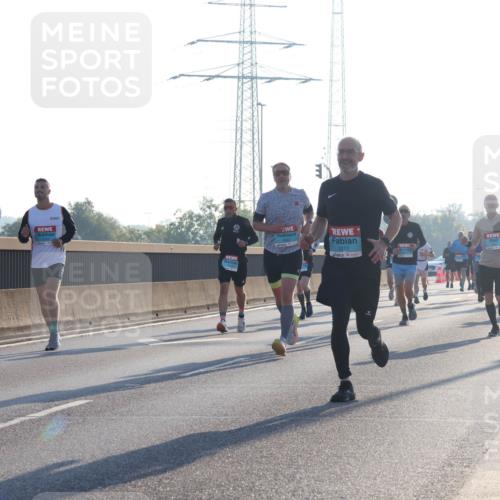 03.10.2025 - Köhlbrandbrückenlauf Luisa Fischer http://msf.ph/oto/8989774 03.10.2025 10:13:08 Position 3 1052, 3211 meine-sportfotos.de