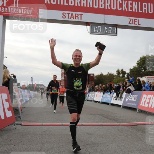 03.10.2025 - Köhlbrandbrückenlauf Yannick Fuchs http://msf.ph/oto/8989796 03.10.2025 16:01:29 Ziel 7144, 7266, 7320, 7342, 7364, 7372, 8800, 8807, 8990, 9129 meine-sportfotos.de