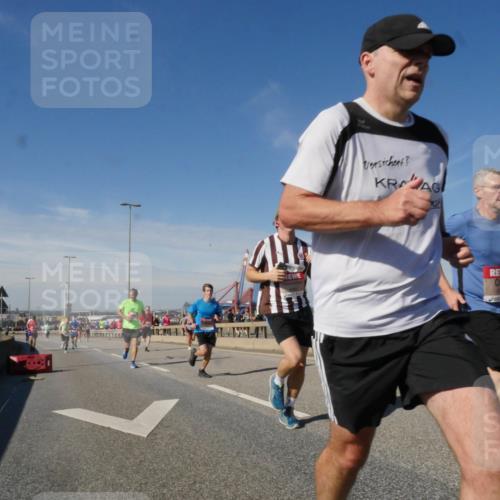 03.10.2025 - Köhlbrandbrückenlauf Matties Gatica Varas http://msf.ph/oto/8989825 03.10.2025 12:38:14 Position 2  meine-sportfotos.de