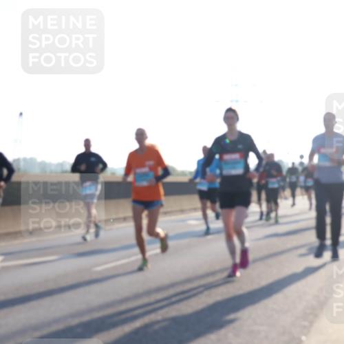 03.10.2025 - Köhlbrandbrückenlauf Luisa Fischer http://msf.ph/oto/8989864 03.10.2025 10:13:20 Position 3  meine-sportfotos.de