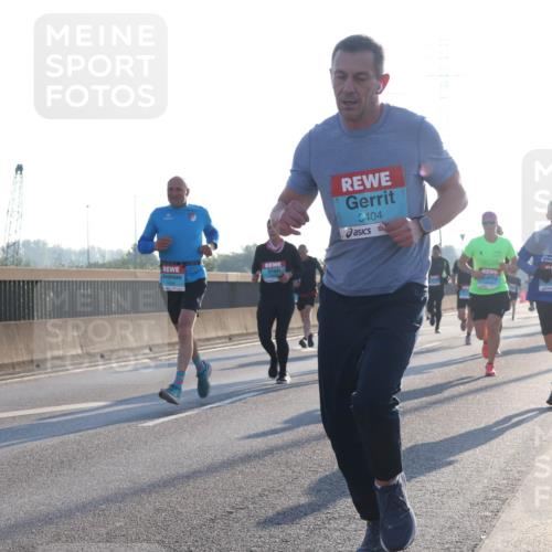 03.10.2025 - Köhlbrandbrückenlauf Luisa Fischer http://msf.ph/oto/8989877 03.10.2025 10:13:21 Position 3 3404 meine-sportfotos.de