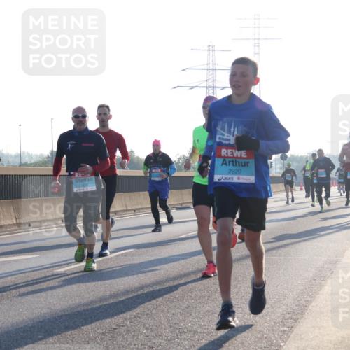 03.10.2025 - Köhlbrandbrückenlauf Luisa Fischer http://msf.ph/oto/8989891 03.10.2025 10:13:23 Position 3 1114, 2920, 1 meine-sportfotos.de