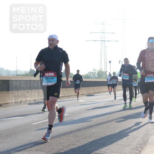 03.10.2025 - Köhlbrandbrückenlauf Luisa Fischer http://msf.ph/oto/8989917 03.10.2025 10:13:26 Position 3 3091, 3118 meine-sportfotos.de