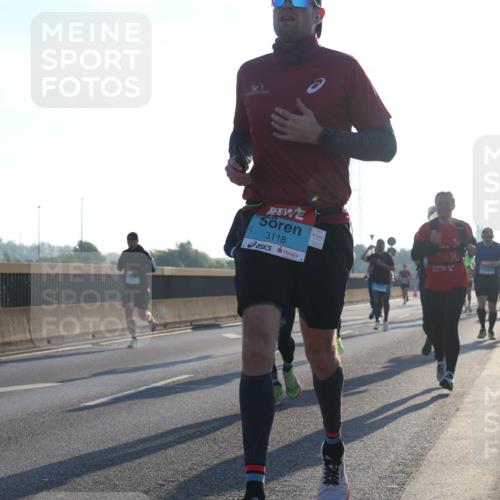 03.10.2025 - Köhlbrandbrückenlauf Luisa Fischer http://msf.ph/oto/8989930 03.10.2025 10:13:28 Position 3 3118, 1 meine-sportfotos.de