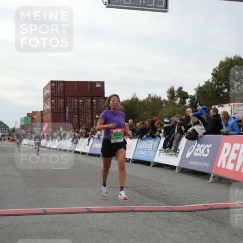 03.10.2025 - Köhlbrandbrückenlauf Yannick Fuchs http://msf.ph/oto/8989933 03.10.2025 16:01:37 Ziel 7144, 7805, 8800, 8990, 9453 meine-sportfotos.de