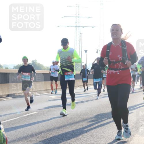 03.10.2025 - Köhlbrandbrückenlauf Luisa Fischer http://msf.ph/oto/8989936 03.10.2025 10:13:29 Position 3 2997, 3514 meine-sportfotos.de