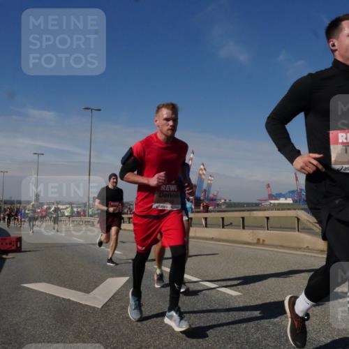 03.10.2025 - Köhlbrandbrückenlauf Matties Gatica Varas http://msf.ph/oto/8989996 03.10.2025 12:38:51 Position 2 5739, 4850 meine-sportfotos.de